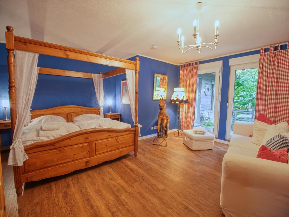 Three B'S Bed And Breakfast Berge  Экстерьер фото