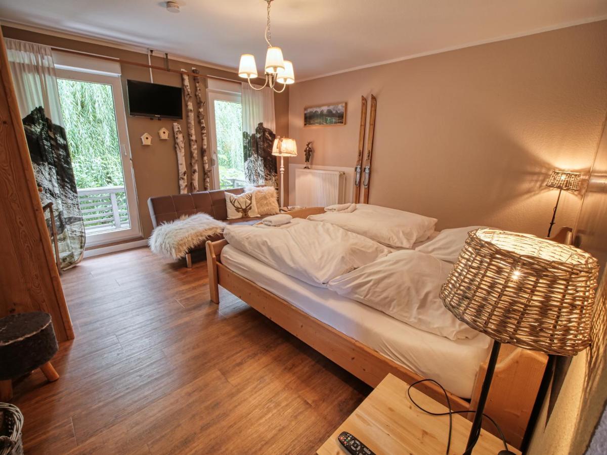 Three B'S Bed And Breakfast Berge  Экстерьер фото