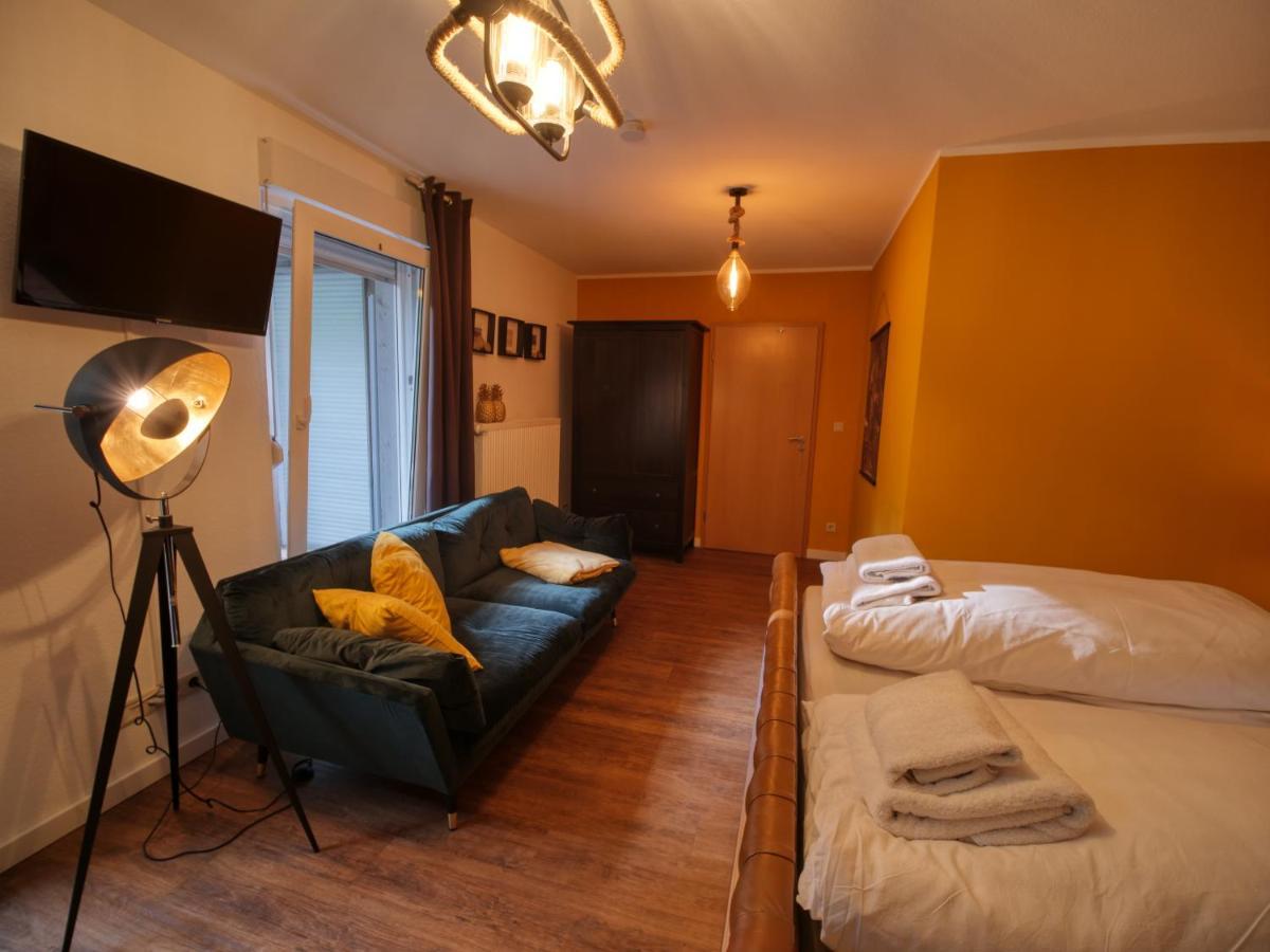 Three B'S Bed And Breakfast Berge  Экстерьер фото