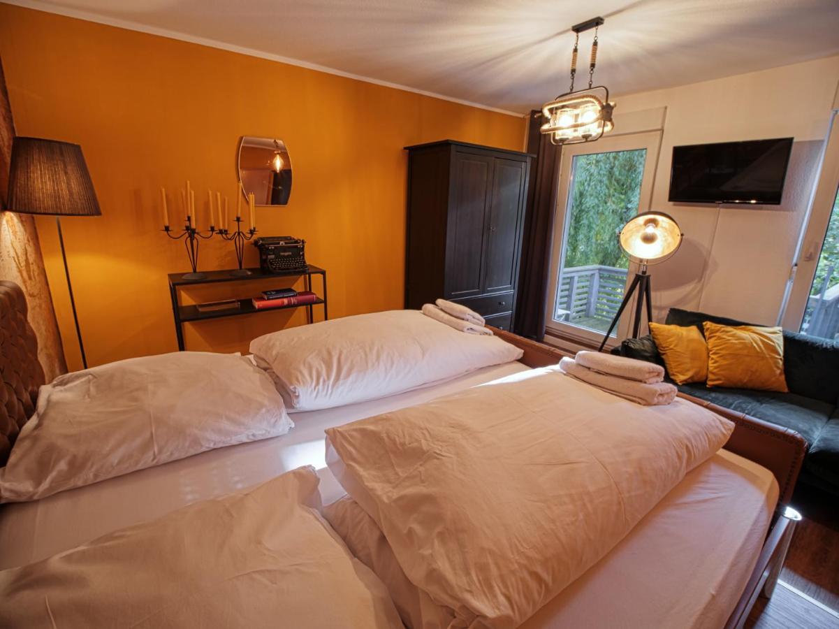 Three B'S Bed And Breakfast Berge  Экстерьер фото
