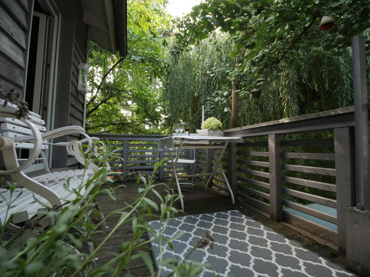 Three B'S Bed And Breakfast Berge  Экстерьер фото